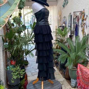 🖤⭐️HP 11/16⭐️🖤NASTY GAL STRAPLESS JUMPSUIT⭐️🖤